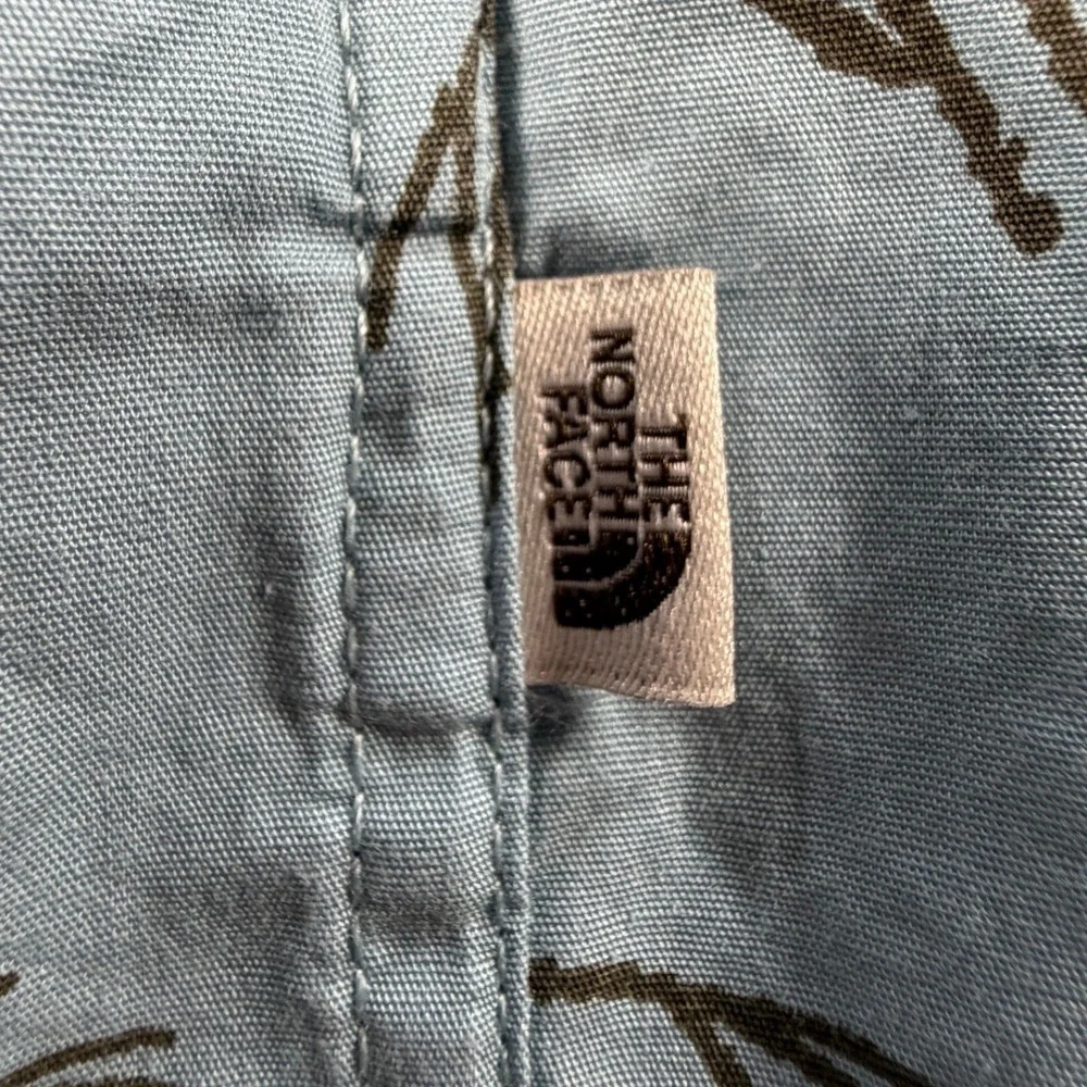 The North Face Mens Medium Blue Seaweed Print Cotton Short Sleeve Button Shirt